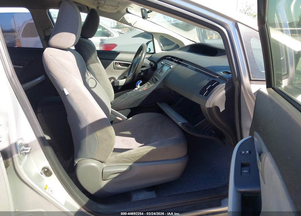 2015 TOYOTA PRIUS TWO VIN: JTDKN3DU2F0471732