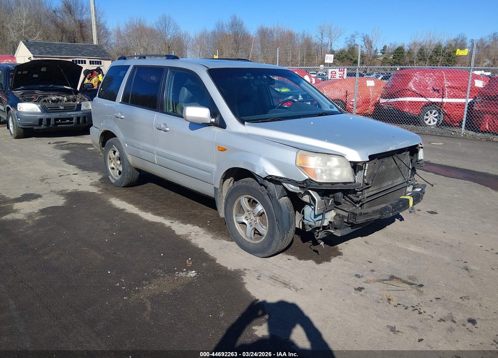 2008 HONDA PILOT EX-L VIN: 5FNYF18518B049258
