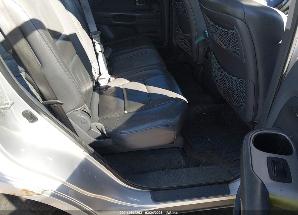 2008 HONDA PILOT EX-L VIN: 5FNYF18518B049258