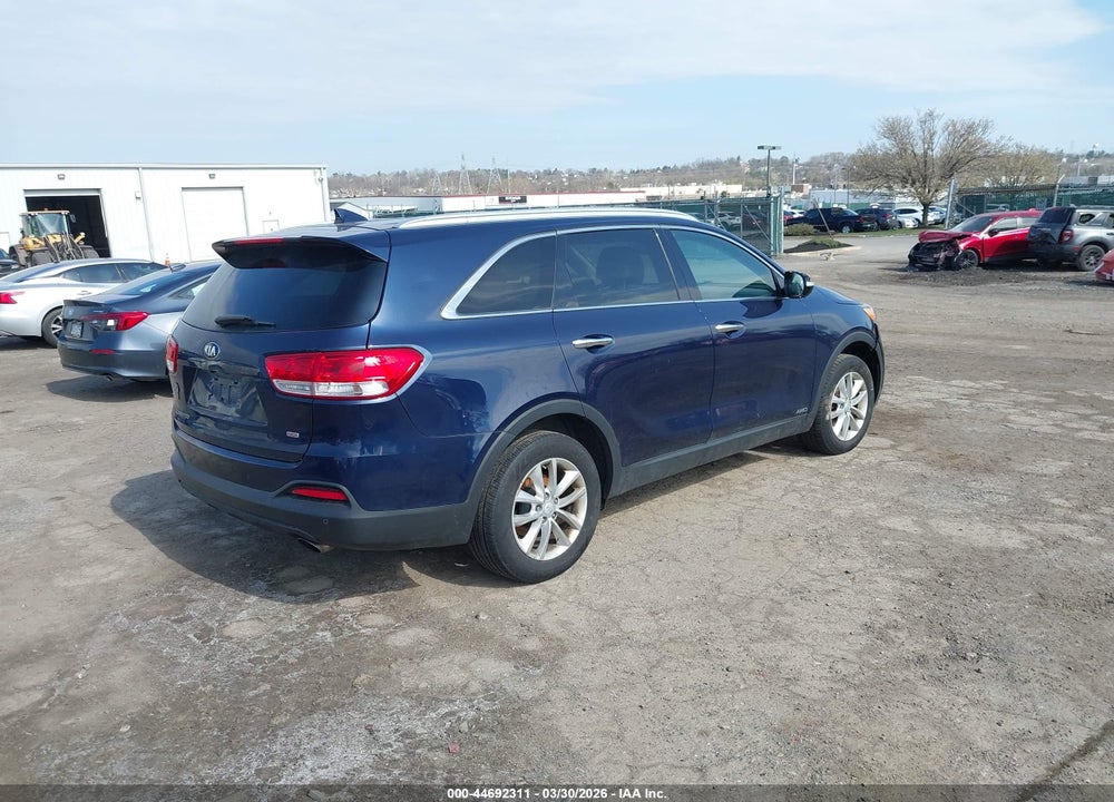 2017 KIA SORENTO 2.4L LX VIN: 5XYPGDA34HG292834