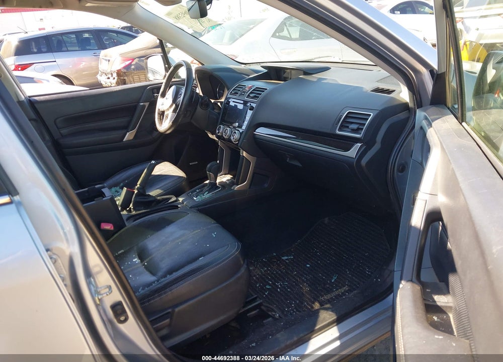 2018 SUBARU FORESTER 2.0XT TOURING VIN: JF2SJGWC8JH493110