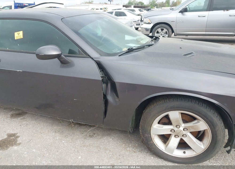 2014 DODGE CHALLENGER SXT VIN: 2C3CDYAG1EH195058
