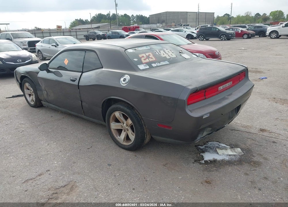 2014 DODGE CHALLENGER SXT VIN: 2C3CDYAG1EH195058