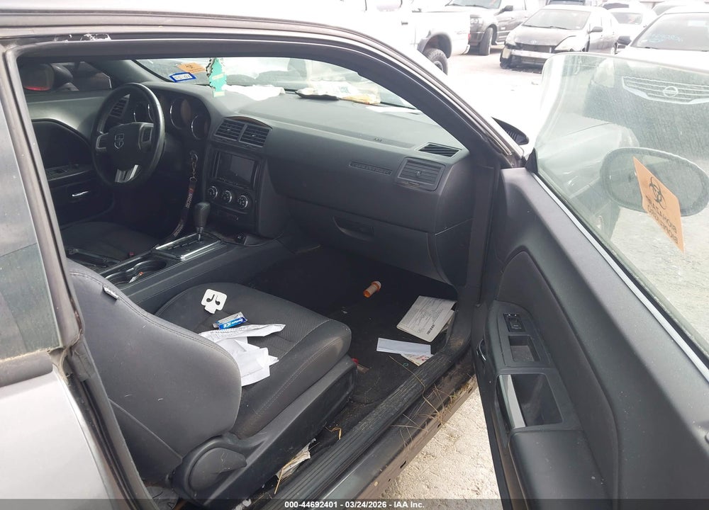 2014 DODGE CHALLENGER SXT VIN: 2C3CDYAG1EH195058