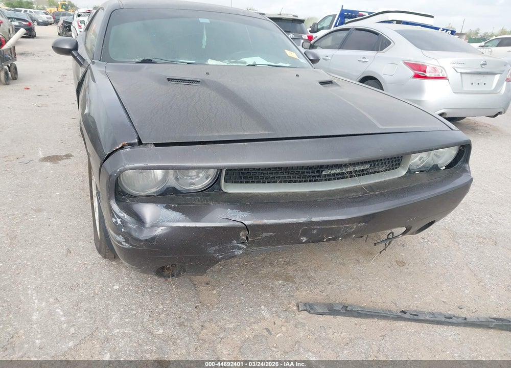 2014 DODGE CHALLENGER SXT VIN: 2C3CDYAG1EH195058