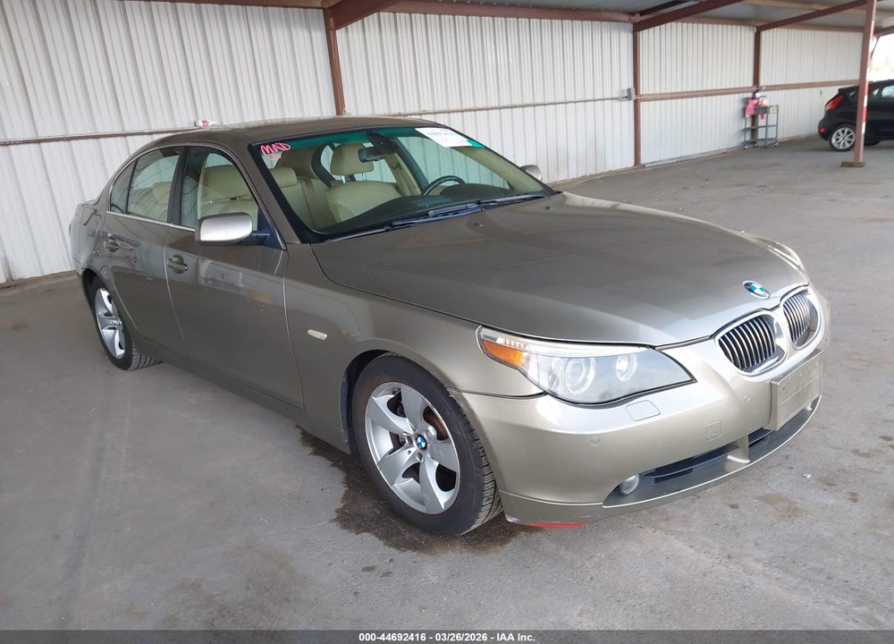 2007 BMW 525I VIN: WBANE53507CW62212