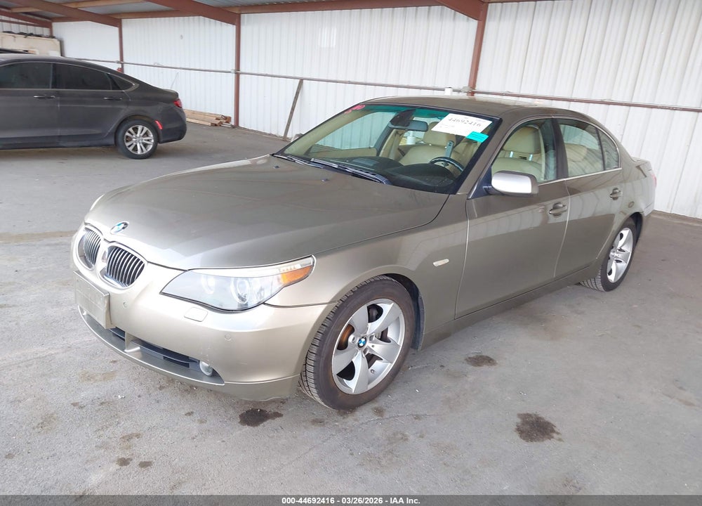 2007 BMW 525I VIN: WBANE53507CW62212