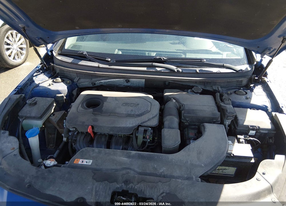 2015 HYUNDAI SONATA SE VIN: 5NPE24AFXFH181811