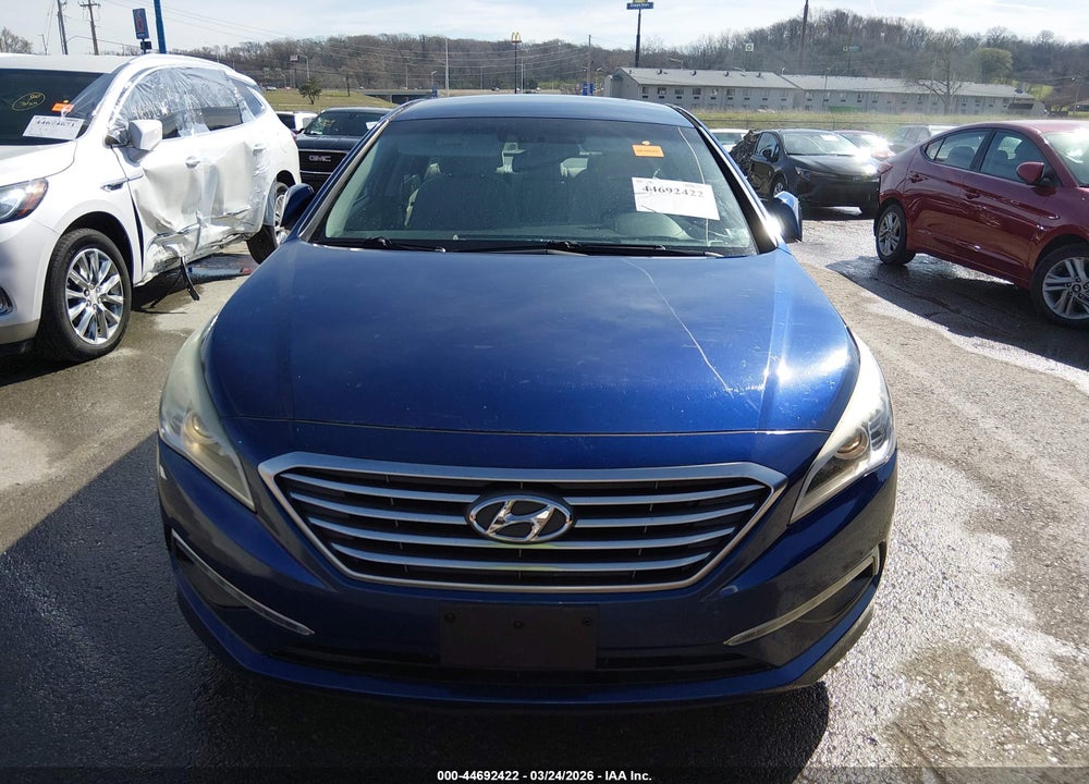 2015 HYUNDAI SONATA SE VIN: 5NPE24AFXFH181811