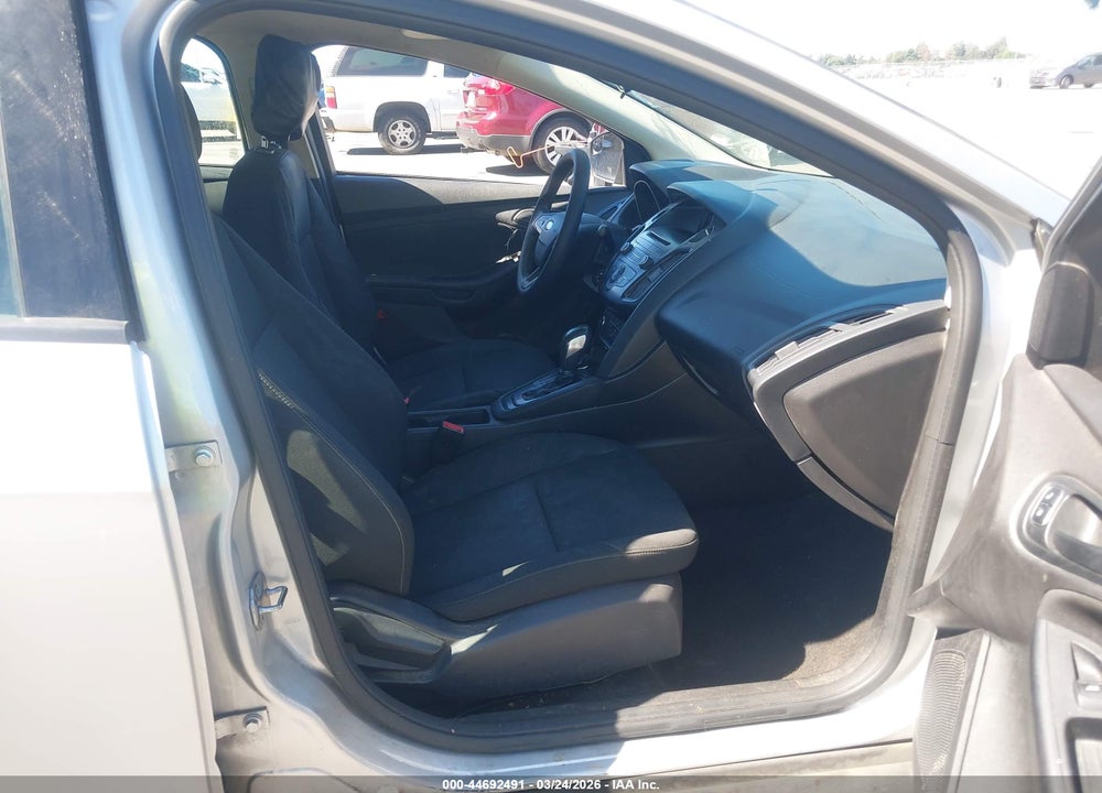 2015 FORD FOCUS S VIN: 1FADP3E21FL306775