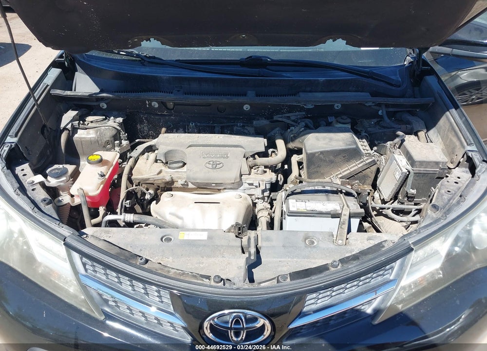 2015 TOYOTA RAV4 XLE VIN: 2T3WFREV7FW230897