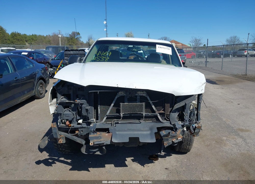 2005 CHEVROLET SILVERADO 1500 WORK TRUCK VIN: 1GCEK19T95E311021