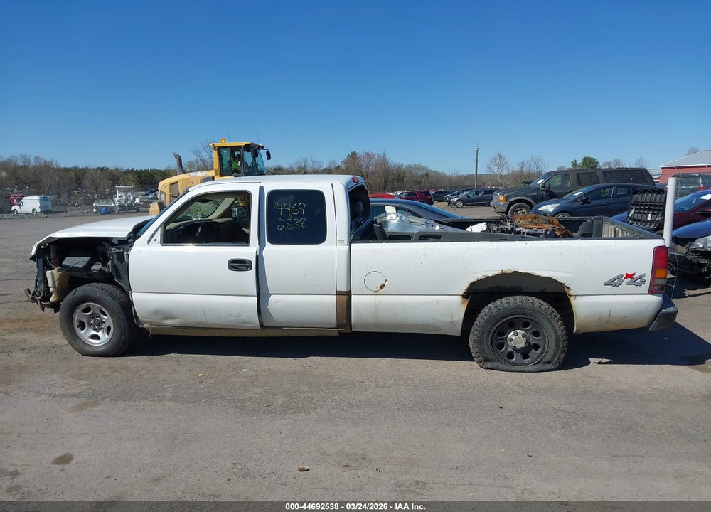 2005 CHEVROLET SILVERADO 1500 WORK TRUCK VIN: 1GCEK19T95E311021
