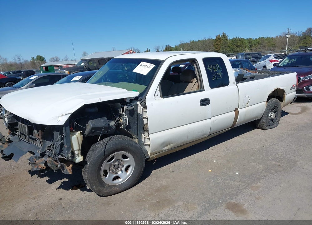 2005 CHEVROLET SILVERADO 1500 WORK TRUCK VIN: 1GCEK19T95E311021