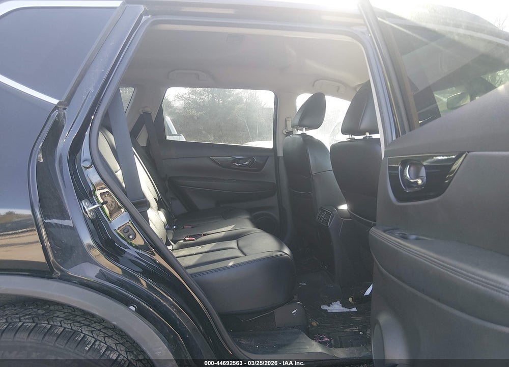 2019 NISSAN ROGUE SL VIN: 5N1AT2MV7KC813684
