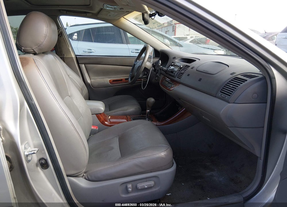 2004 TOYOTA CAMRY XLE V6 VIN: 4T1BF32K44U575610