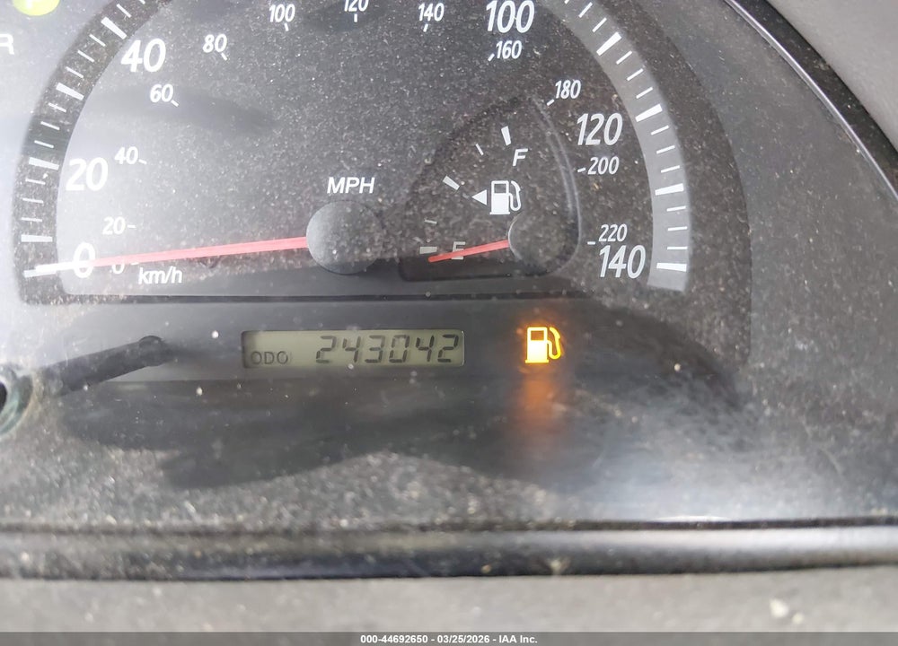 2004 TOYOTA CAMRY XLE V6 VIN: 4T1BF32K44U575610