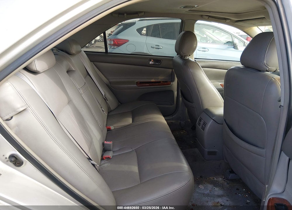 2004 TOYOTA CAMRY XLE V6 VIN: 4T1BF32K44U575610