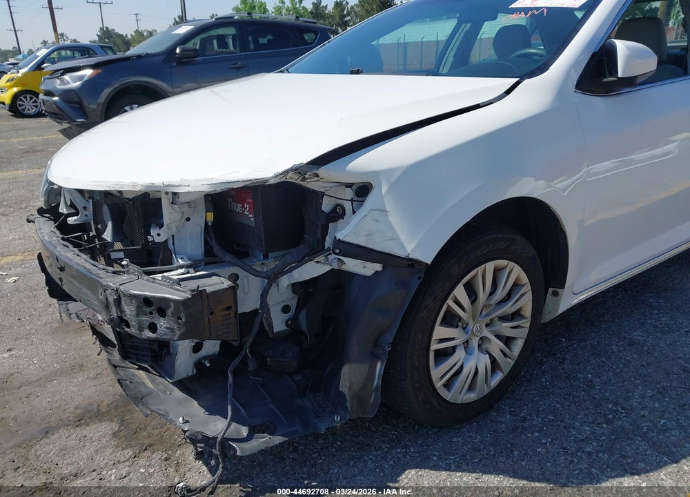 2014 TOYOTA CAMRY LE VIN: 4T1BF1FK8EU444020