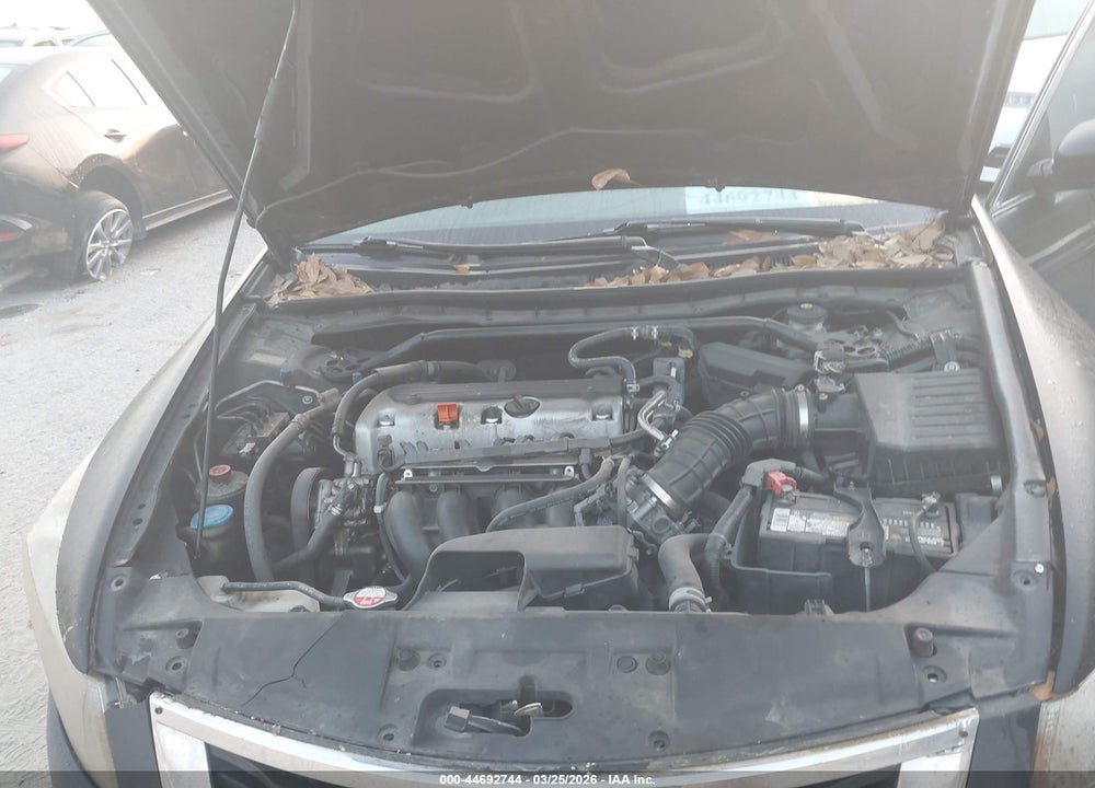 2010 HONDA ACCORD 2.4 EX-L VIN: 1HGCP2F83AA024310