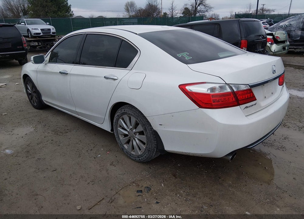 2015 HONDA ACCORD EX-L V-6 VIN: 1HGCR3F82FA003097