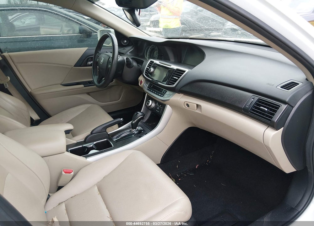 2015 HONDA ACCORD EX-L V-6 VIN: 1HGCR3F82FA003097