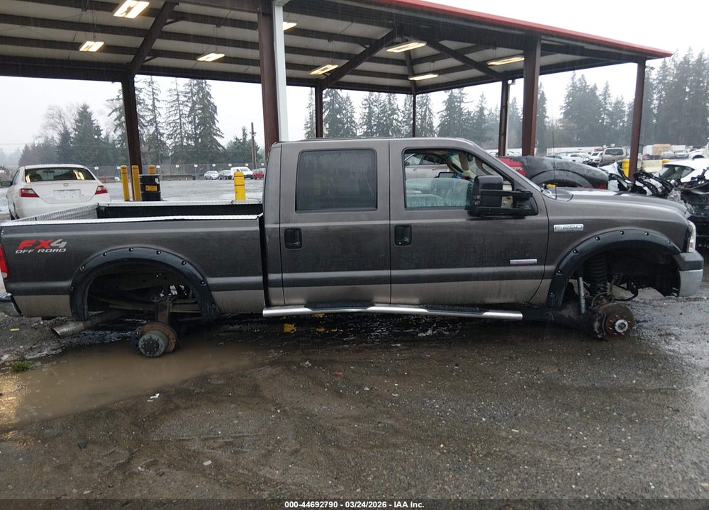 2005 FORD F-250 LARIAT/XL/XLT VIN: 1FTSW21P85EC92456