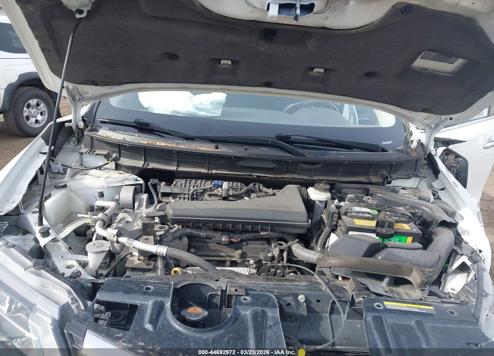 2019 NISSAN ROGUE SV VIN: 5N1AT2MV2KC703125