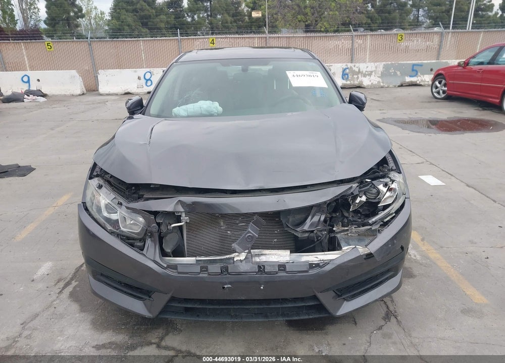 2018 HONDA CIVIC EX VIN: 19XFC2F70JE209409