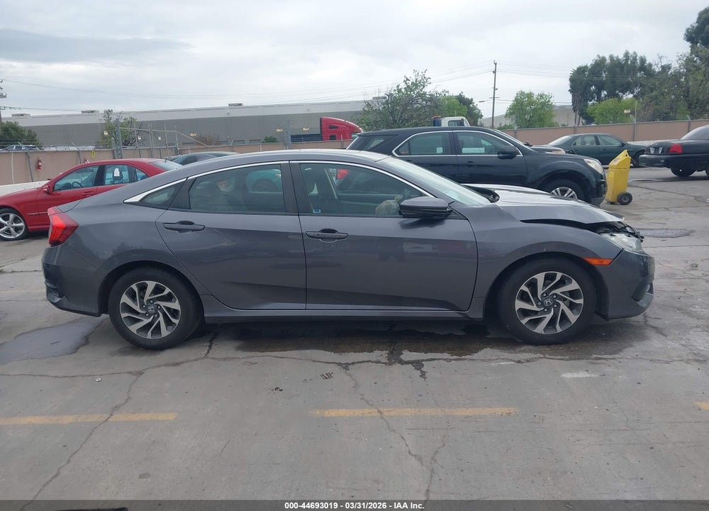 2018 HONDA CIVIC EX VIN: 19XFC2F70JE209409