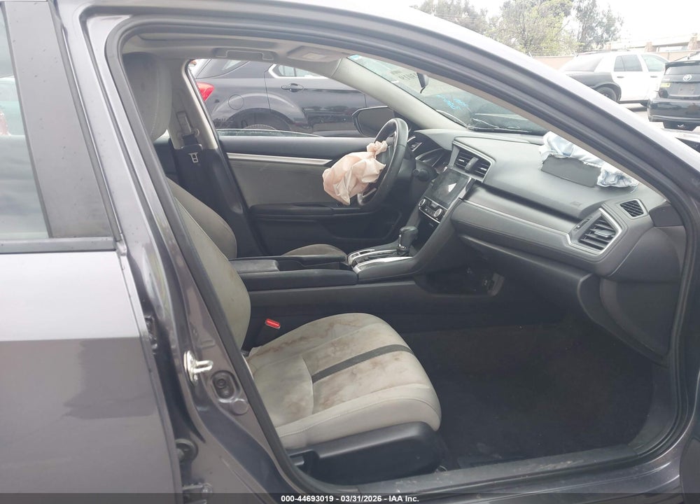 2018 HONDA CIVIC EX VIN: 19XFC2F70JE209409