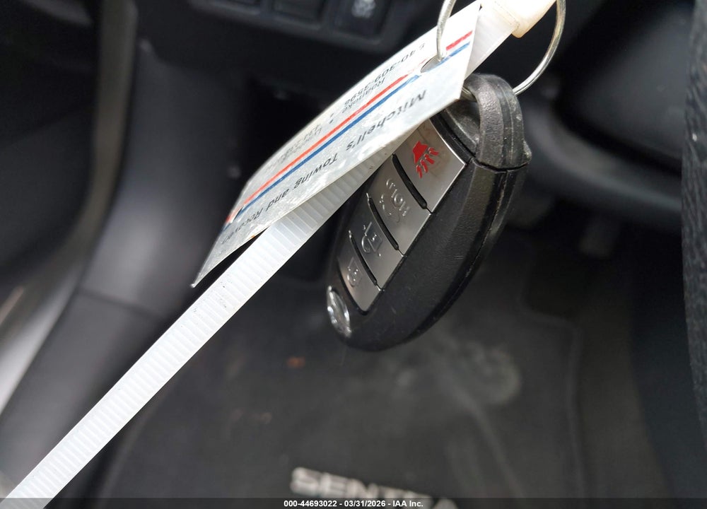 2014 NISSAN SENTRA SR VIN: 3N1AB7AP2EL612328