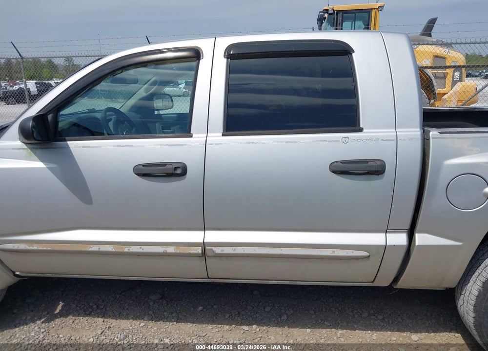 2005 DODGE DAKOTA LARAMIE VIN: 1D7HE58N95S138218