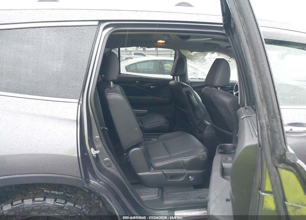 2019 HONDA PILOT ELITE VIN: 5FNYF6H06KB001747