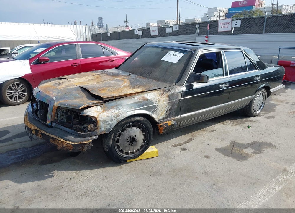 1985 MERCEDES-BENZ 380 SE VIN: WDBCA32C8FA158719
