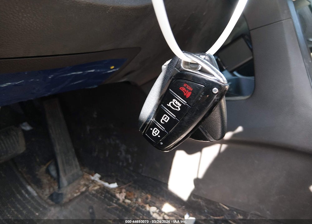 2014 HYUNDAI SANTA FE GLS VIN: KM8SRDHF6EU087977