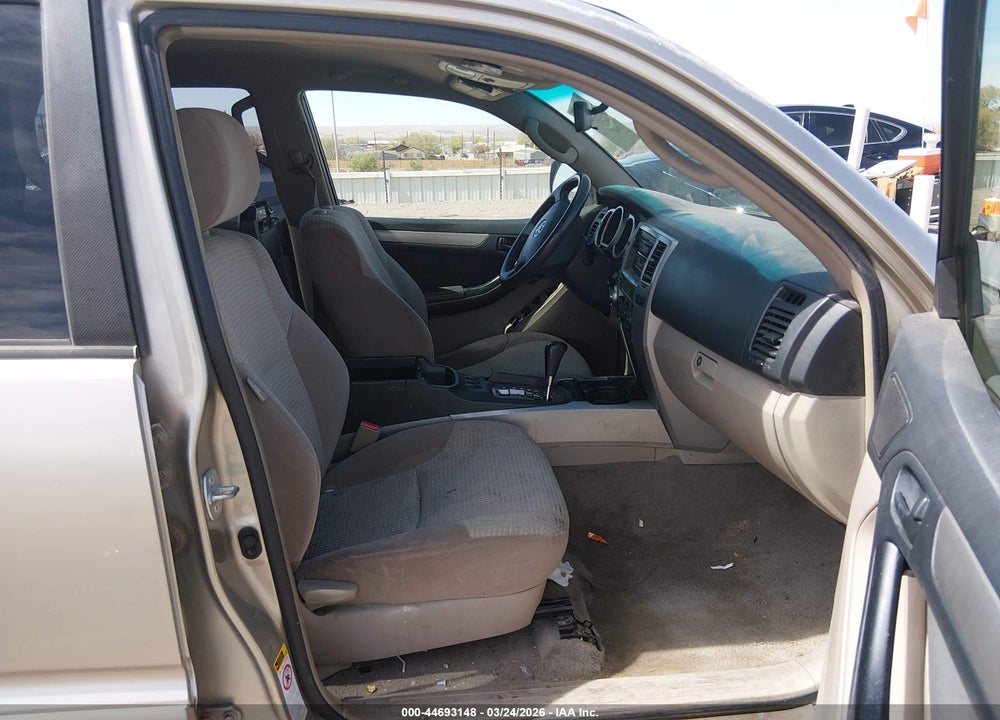 2005 TOYOTA 4RUNNER SR5 V6 VIN: JTEBU14R550055946