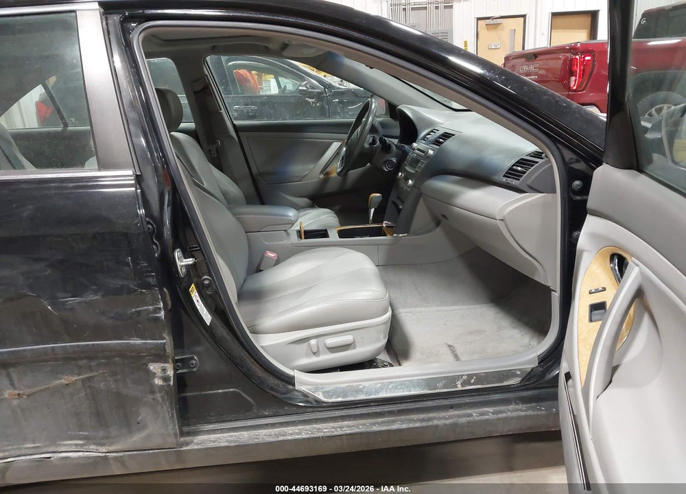 2007 TOYOTA CAMRY XLE V6 VIN: 4T1BK46K57U044397