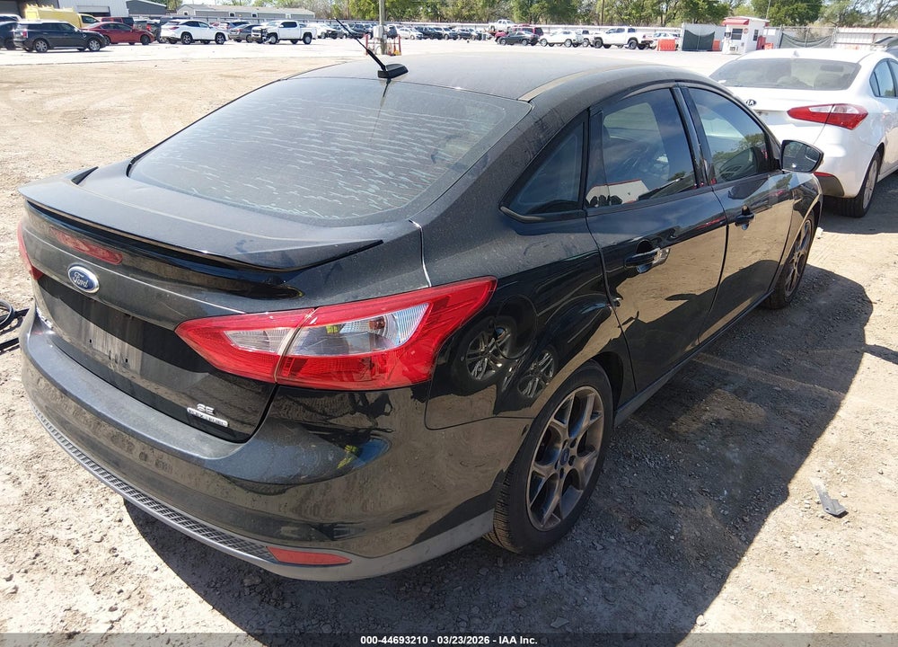 2014 FORD FOCUS SE VIN: 1FADP3F2XEL412798