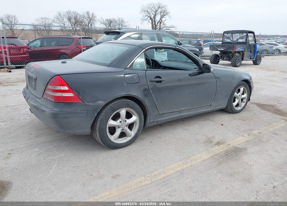 2001 MERCEDES-BENZ SLK 320 VIN: WDBKK65FX1F184251