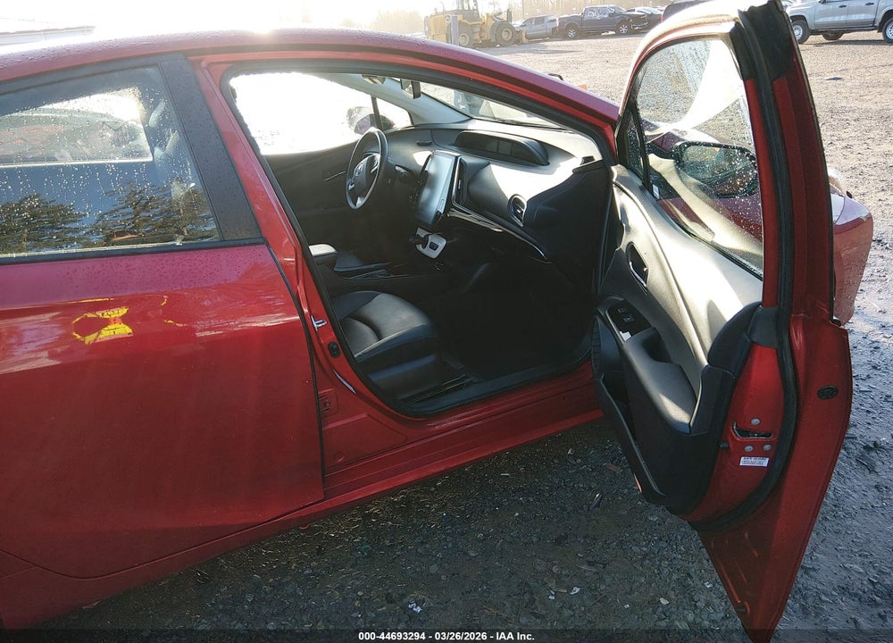 2018 TOYOTA PRIUS FOUR TOURING VIN: JTDKARFU4J3547406