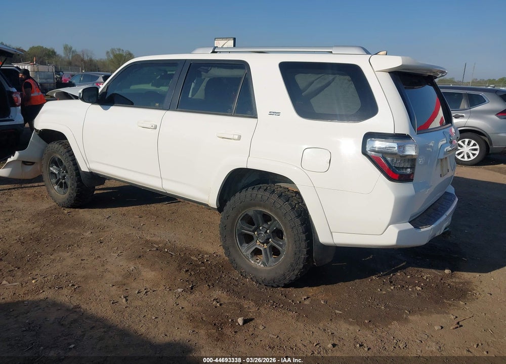 2018 TOYOTA 4RUNNER SR5 VIN: JTEBU5JR0J5560771