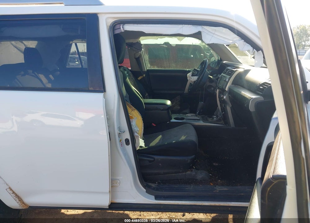 2018 TOYOTA 4RUNNER SR5 VIN: JTEBU5JR0J5560771