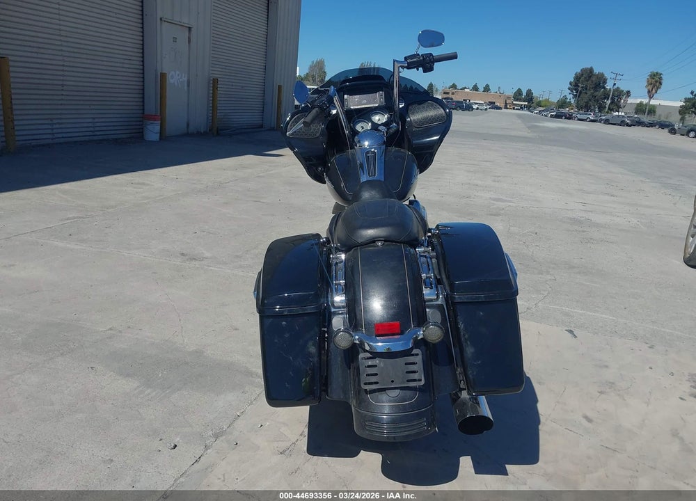 2016 HARLEY-DAVIDSON FLTRXS ROAD GLIDE SPECIAL VIN: 1HD1KTM15GB670434