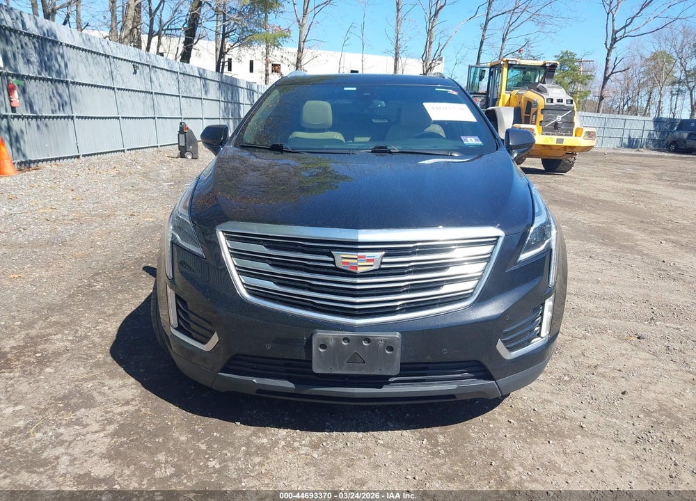 2017 CADILLAC XT5 LUXURY VIN: 1GYKNDRS3HZ324213