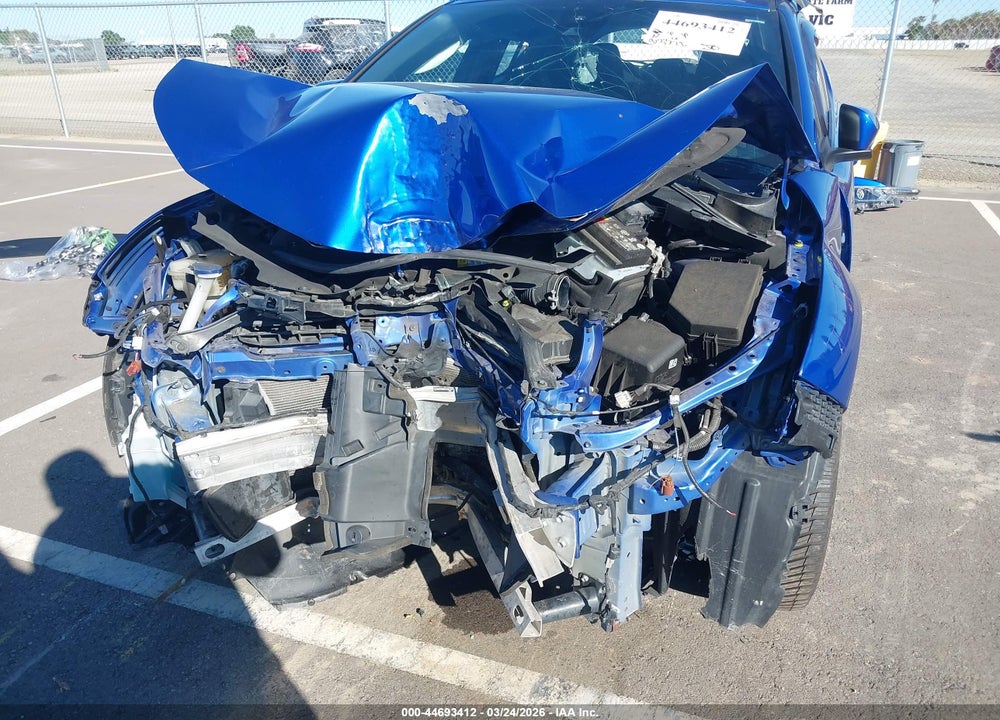 2018 TOYOTA C-HR XLE PREMIUM VIN: NMTKHMBX4JR032207