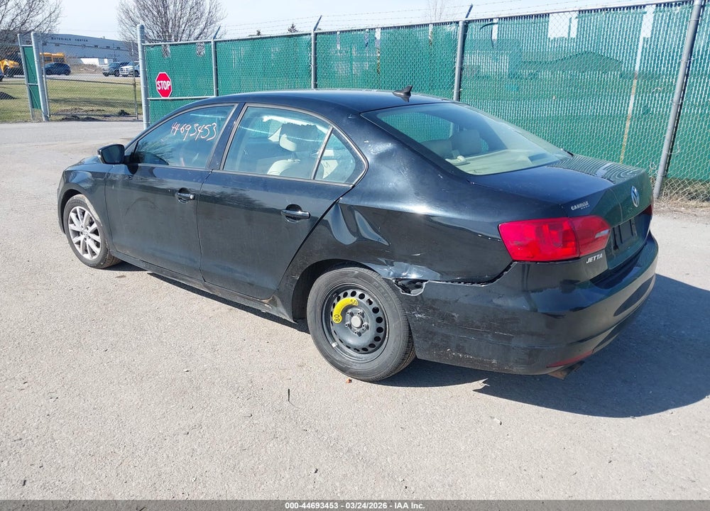 2012 VOLKSWAGEN JETTA 2.5L SE VIN: 3VWDP7AJ3CM470552