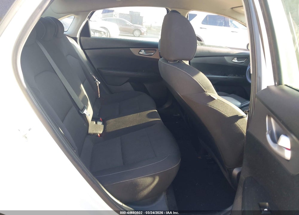 2019 KIA FORTE FE VIN: 3KPF24AD3KE014594