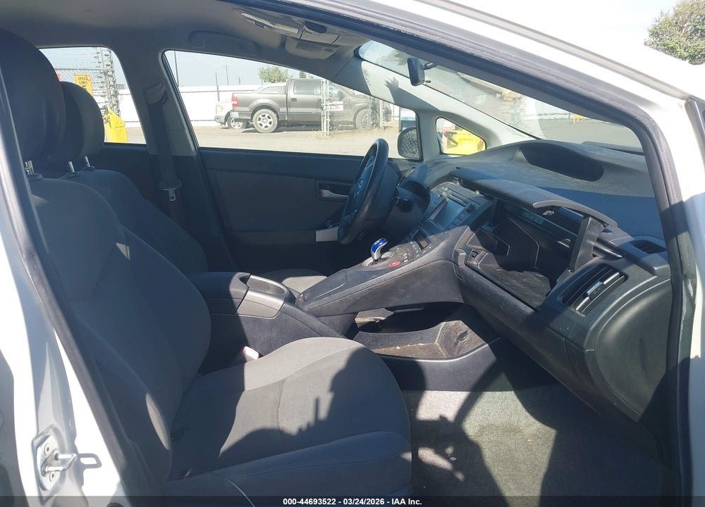 2013 TOYOTA PRIUS THREE VIN: JTDKN3DU3D5597226