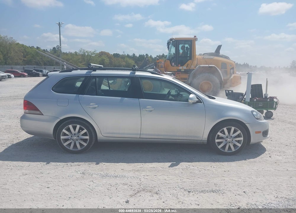 2013 VOLKSWAGEN JETTA SPORTWAGEN 2.0L TDI VIN: 3VWPL7AJ5DM672528